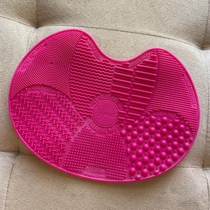 Sigma spa express brush cleaning mat